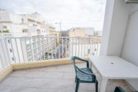 Stylish, Modern & Spacious 1BR Apartment close to Salina Bay - Bugibba - B&B San Pawl il-Baħar
