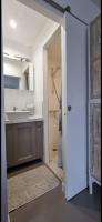 Belle chambre privée avec douche et toilette indépendantes dans une magnifique villa - Chambres d'hôtes Andernos-les-Bains