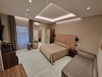 Camera Queen Superior