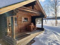Arctic Lakeside Holiday Cottage near Ivalo - Minna-Carita's - Chambres d'hôtes Ivalo