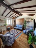 Piccolo appartamento: centrale e vicino al mare. - B&B