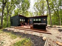 B&B McArthur - Brand New Luxury Tiny Home -10 Min 2 Hocking Hlls - Bed and Breakfast McArthur