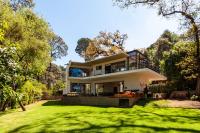 Casa con amplia terraza y jacuzzi en Avándaro - B&B Valle de Bravo