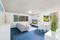 B&B Gold Coast - Cosy Ground Floor Unit Moments From The Beach - Bed and Breakfast Gold Coast