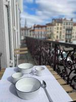 Appartement hyper centre avec balcon - Bed and Breakfast