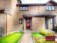 West End, Woking - 2 Bed House With Parking and Garden - B&B