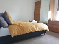 B&B London - Modern One Bed Apartment Greenwich - Bed and Breakfast London