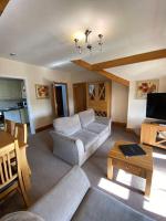 Garnett - Comfy apartment, great location! - B&B