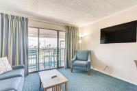Beach Access! Resort Condo 3 Mi to Moody Gardens - Chambres d’hôtes Galveston