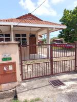 B&B Kuala Terengganu - Dolla Homestay - Bed and Breakfast Kuala Terengganu