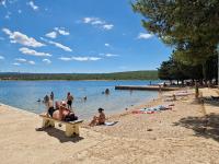 Small apartment near the beach in Gornji Karin ST TH - B&B Anić