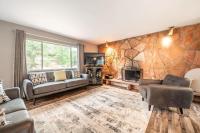 WALK to Garden of the Gods 3Bedroom WD AC - Bed and Breakfast
