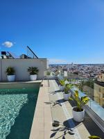 Stylish 2 Bedroom Apartment in Estepona Old Town - Chambres d’hôtes Estepona