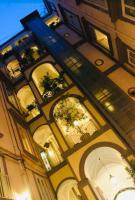 Re Gallo Luxury apartment Plebiscito in Via Chiaia - Chambres d'hôtes Naples
