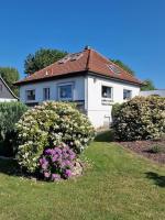 B&B Langen - Ferienhaus To Huus - Bed and Breakfast Langen