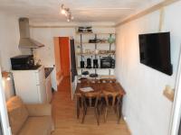 A découvrir joli petit Appart au coeur du village - B&B