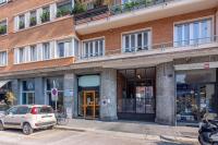 At Home - Turati/Porta Nuova Apartment - Bed and Breakfast Milaan