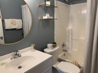 Laurel Inn 404