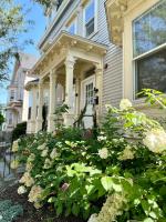 Private Kitchen,Walk to Everything! Brown&RISD - B&B