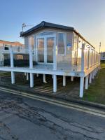 3 BEDROOMED CARAVAN WITH AMAZING SEA VIEWS! - B&B
