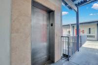 The Sea and Breeze 1 Bed Condo with Pool Steps to Beach - Ferienwohnung Tybee Island