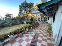 Nature's Vibe Homestay - Nainital - Kainchi Dham - B&B Bhowali