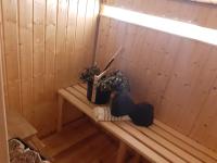Bezpieczna Przystań - Apartamenty-balia, sauna, narty - B&B Uherce Mineralne