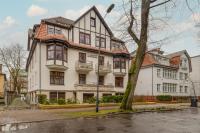 Charming Apartment Located near the Promenade in Świnoujście by Noclegi Renters - B&B