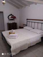 Charouda stone tower xenonas - Bed and Breakfast Pýrgos Diroú