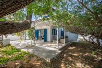 Phaedrus Living: Sky Blue Residence - B&B