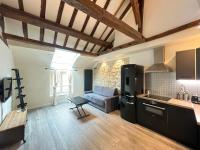 Grand appartement Place des Vosges, Marais/Bastille - Chambres d’hôtes Paris