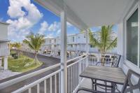 Carney's Reef NEW 1B 1B Pool Patio - B&B Marathon