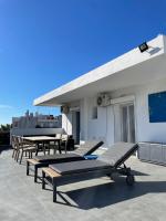 B&B Athènes - roofgarden apartment close subway station - Bed and Breakfast Athènes