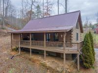 Cozy Cabin Retreat: Tiny Trotter - B&B Bryson City