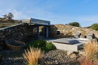 Panoramic Sea View Retreat with outdoor Hot Tub