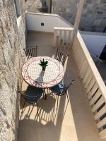 Vacation house Atlantic near the beach - B&B Postira