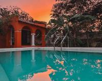 B&B Izamal - Casita Naranja in the Yellow City - Bed and Breakfast Izamal