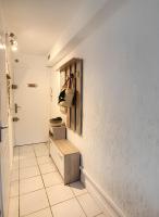 GOLFE JUAN Studio en souplex dans résidence avec piscine - Bed and Breakfast Vallauris