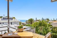 B&B Alexandra Headland - Quaint 2-Bed Beach Abode with Ocean Views - Bed and Breakfast Alexandra Headland