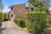 Quaint 2-Bed Beach Abode with Ocean Views - Ferienwohnung