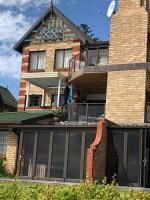 Beacon Wharf ERIN Where Ocean & Mountains Serenade in Harmony - B&B Mossel Bay