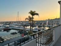 Levante 3 - Lovely flat in Banús - B&B