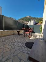 Apartment Libar with Terrace and private Parking - Chambres d’hôtes