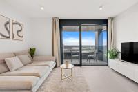 Gasperich Apt with Pool Gym & View - B&B Luxembourg