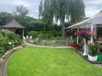 Großes Haus mit Top-Garten mitten in Haselünne - B&B Haselünne