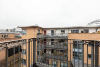 Sleek Shoreditch Hideout - 2 Bed Gem with Balcony in Central London - B&B Londra