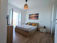 Modern Apartment - Fronte Mare - Ferienwohnung
