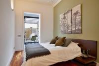 The Collection Barcelona - Classy 3BD - 2BTH with private patio in Eixample - B&B Barcelona