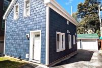 Walkable Elmwood Cottage, No Chores 2Bath 2BR 2Car - Ferienwohnung