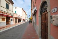 Appartamento VIAROMA58 - Vicinissimo al mare con clima e posto auto - B&B Marina di Campo